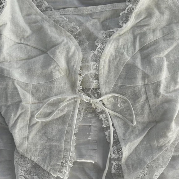 Lace white top - Picture 3 of 5